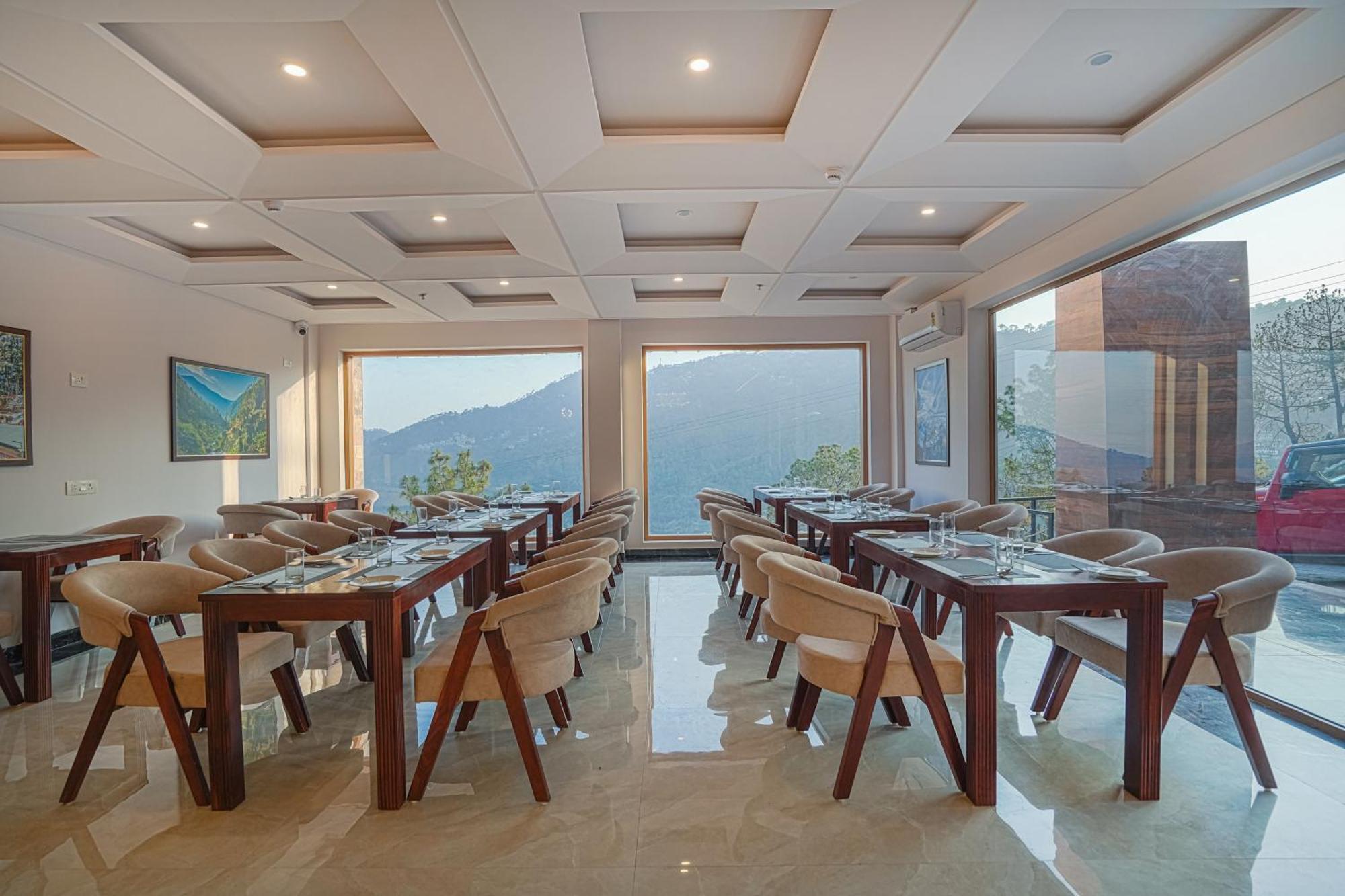 The Sanawar Heights I Kasauli I New Property מראה חיצוני תמונה